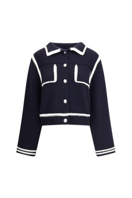 contrasting-profiles-cardigan-classic-collar