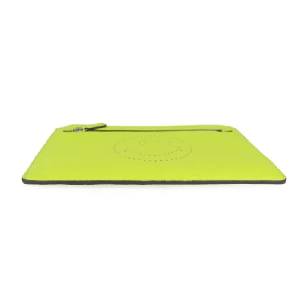 Anya Hindmarch Pre-owned Leather clutches Yellow Dames