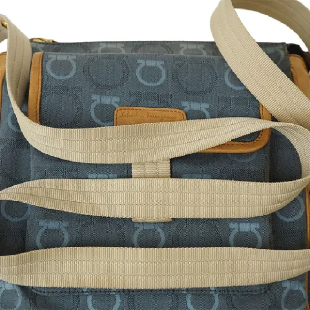 Salvatore Ferragamo Pre-owned Canvas shoulder-bags Blue Dames