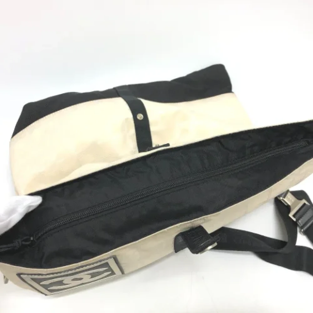 Chanel Vintage Pre-owned Fabric chanel-bags White Dames