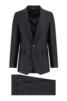 black-dresses-blazer-revers-pants-italy