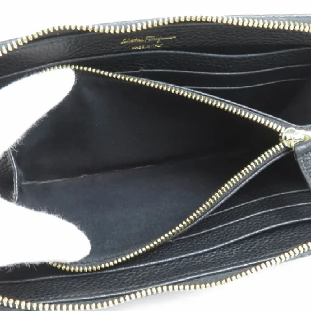 Salvatore Ferragamo Pre-owned Leather wallets Black Dames