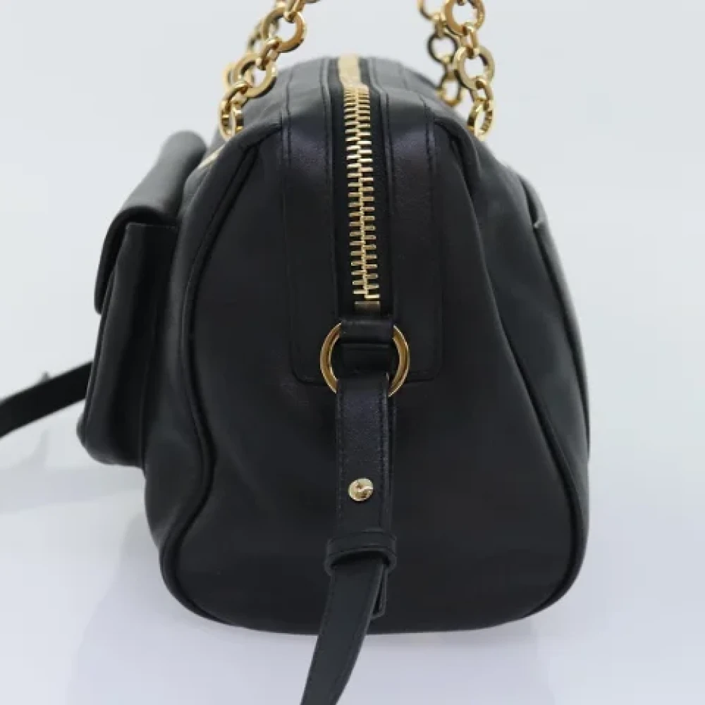 Salvatore Ferragamo Pre-owned Leather shoulder-bags Black Dames