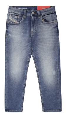 straight-fit-jeans