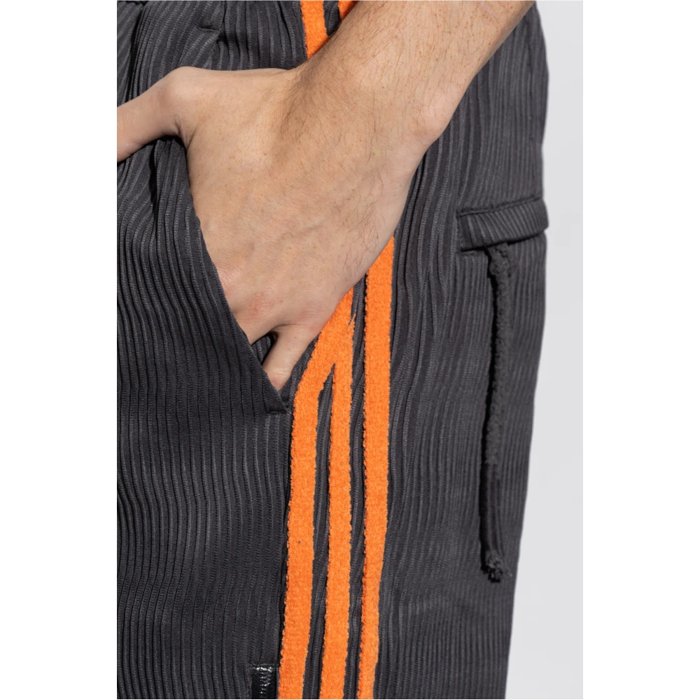 adidas Originals Donkergrijze Geplooide Sweatpants met Oranje Strepen Gray Dames