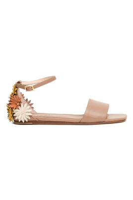sandale-basse-en-cuir-avec-fleurs