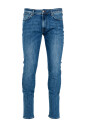 slim-fit-jeans