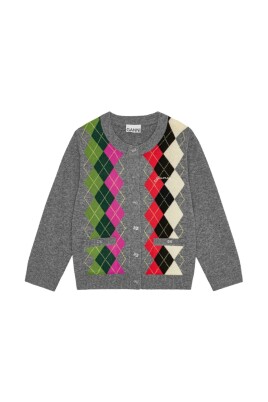 gray-sweater-aw25