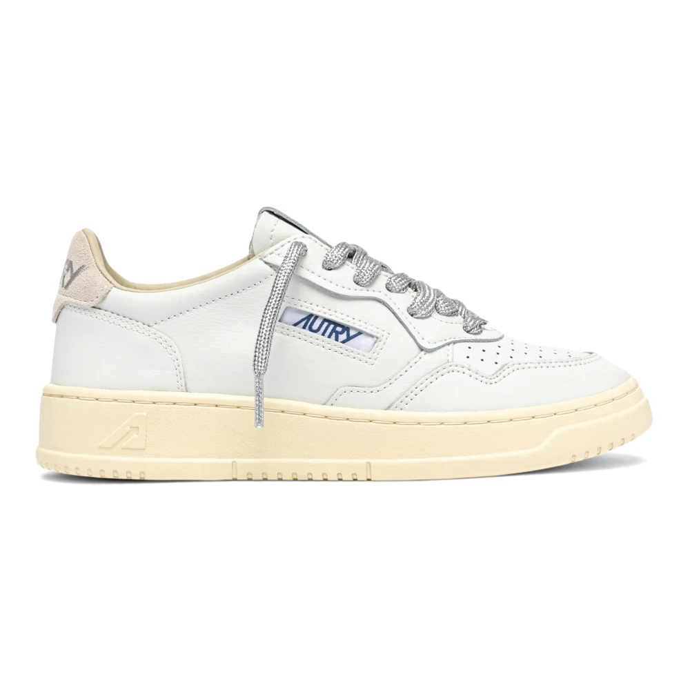 Autry Medalist Low - Female - Sneakers - White - 7 Uk - Shoes