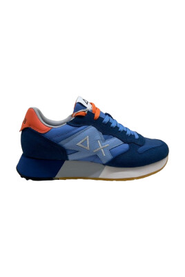 blue-sneakers-with-3-5-cm-sole