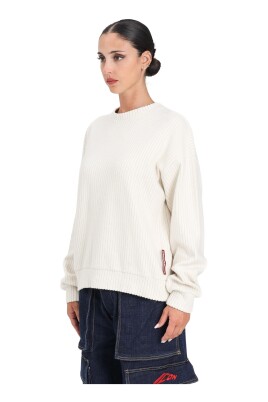 pull-en-velours-cotele-creme-automne-hiver