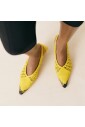 zapatos-amarillos-de-cuero-cubisto-banana