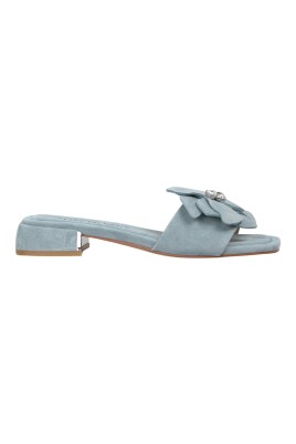 sandal-spade-type-flower