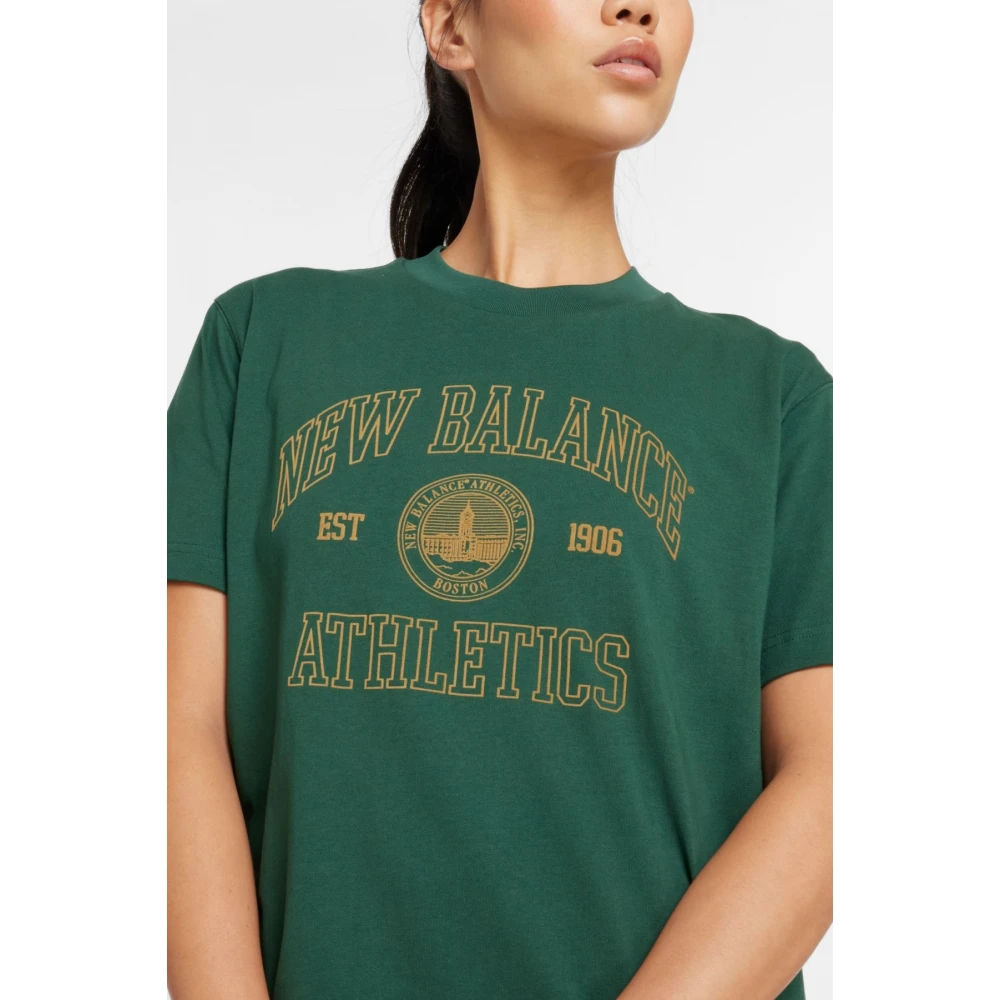 New Balance Athletics Oversized Crest T-Shirt Green Dames