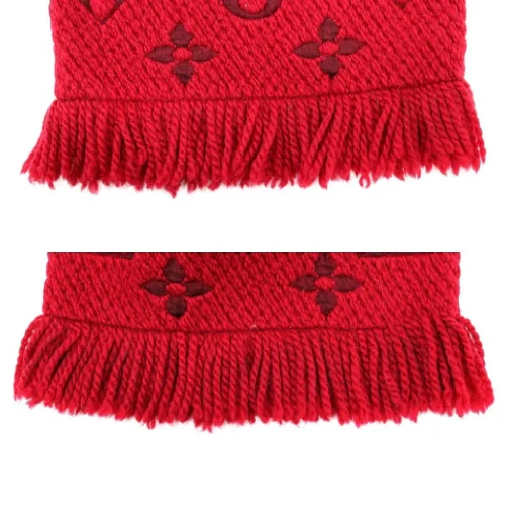 Louis Vuitton Vintage Pre-owned Fabric scarves Red Dames