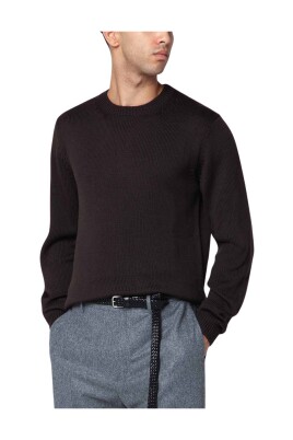 brown-sweater-maglia-girocollo
