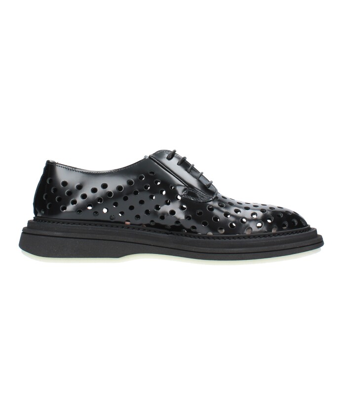 chaussures-plates-noires