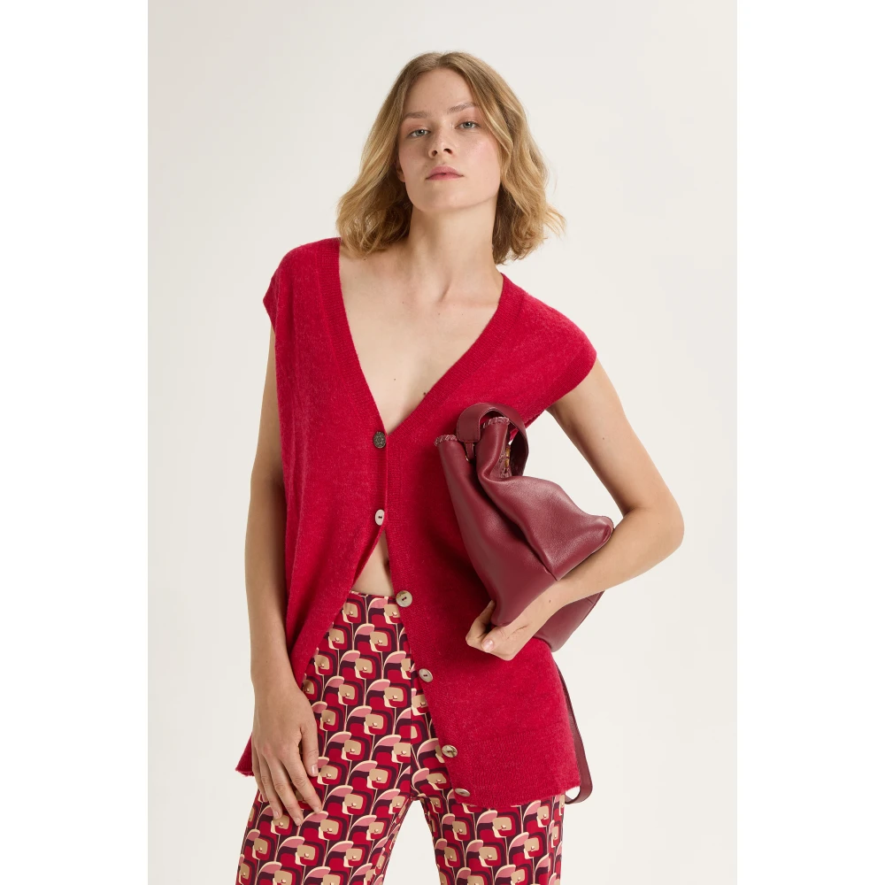Maliparmi Mouwloos Gebreid Vest met Speciale Knoop Red Dames