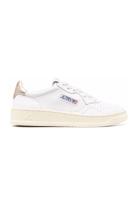 sneakers-blanches-pour-femmes