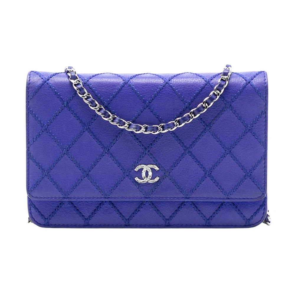 Chanel Vintage Women's Blue Pre-Owned Quilted Leather Wallet
