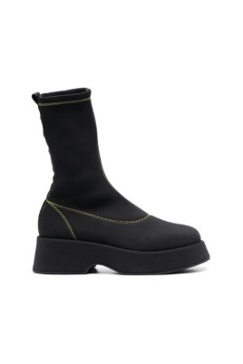 retro-platform-sockboot-in-black