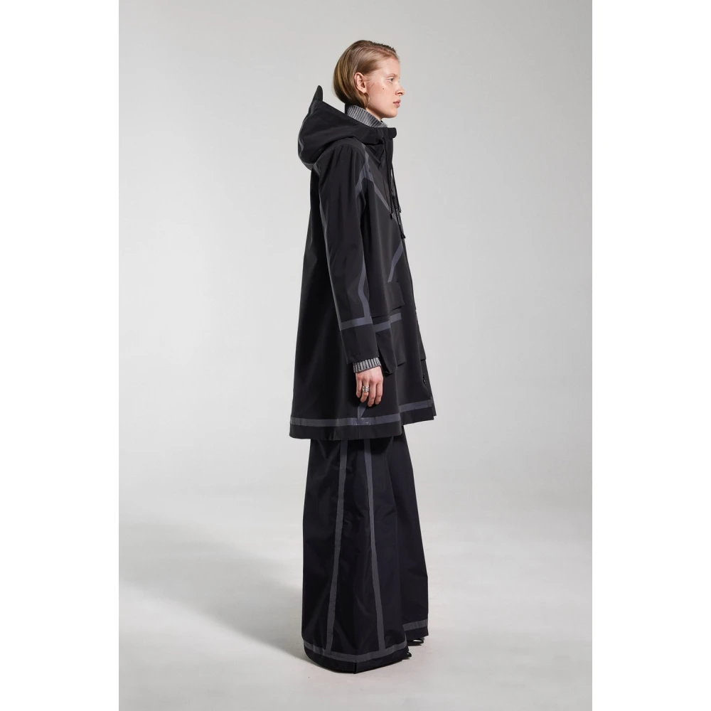 Stutterheim Ambachtelijke A-Lijn Regenjas met Tape Strepen Black Dames