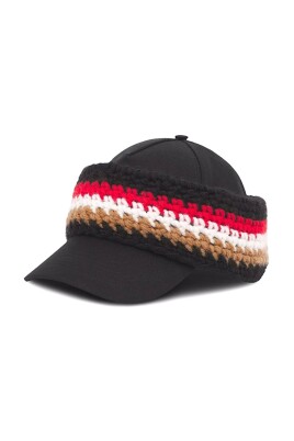 crochet-cap-in-stylish-design
