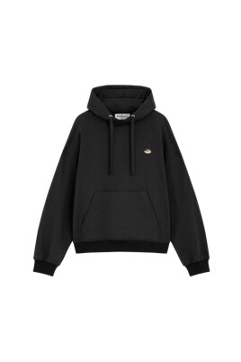 black-sweaters-for-a-stylish-look