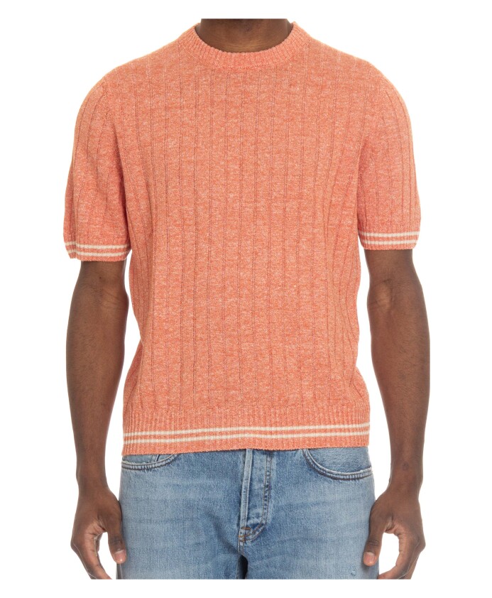 round-neck-knitwear
