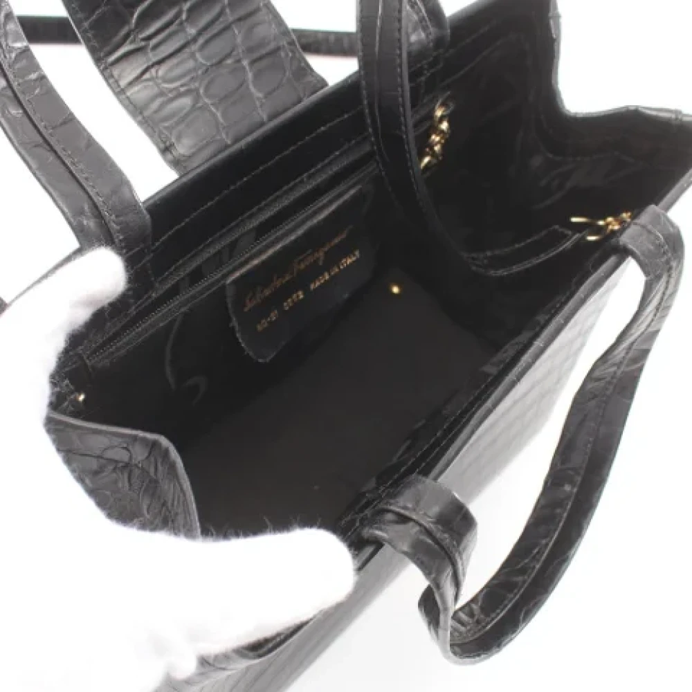 Salvatore Ferragamo Pre-owned Leather handbags Black Dames