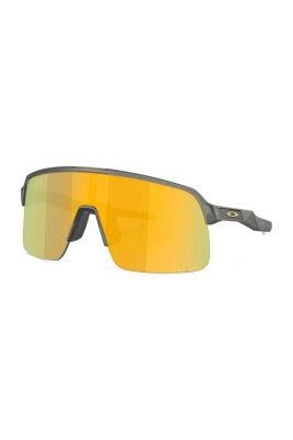 oo9463-946377-sunglasses