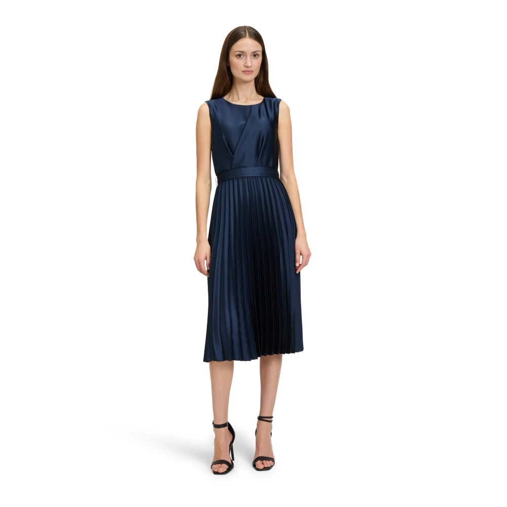 Betty & Co Chiffonjurk met plooien Blue Dames