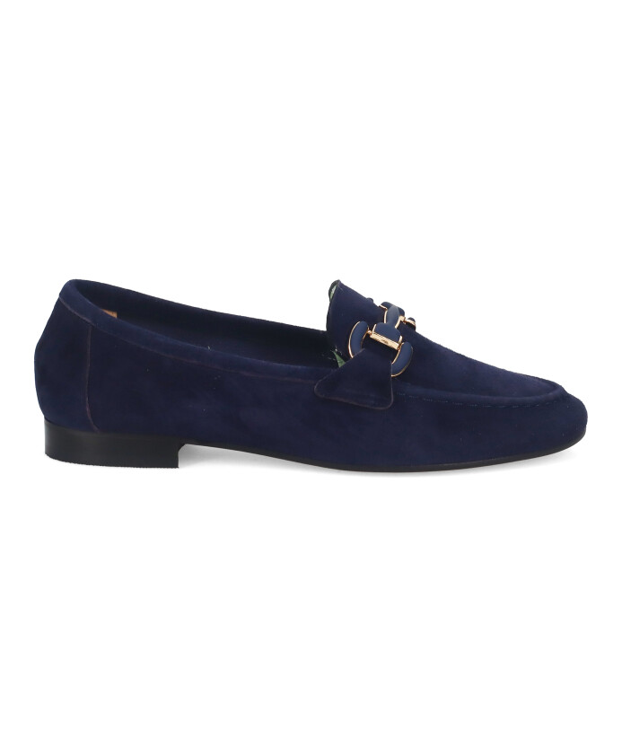 blauwe-suede-mocassin-met-clip