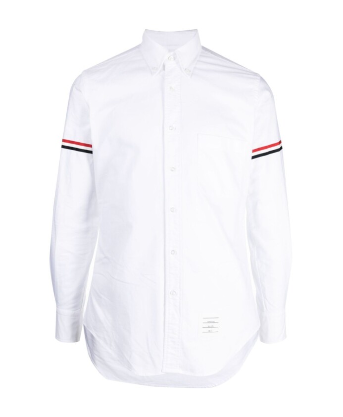 chemise-boutonnee-blanche-classique