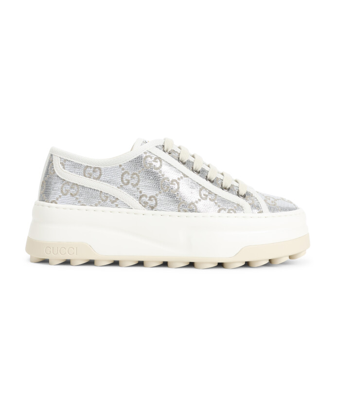 tennis-sneakers-for-active-lifestyle