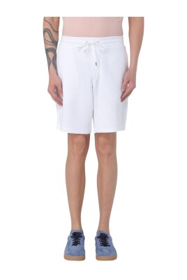 vita-skraddade-shorts-stilrena-mangsidiga