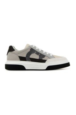 stylish-sneakers-with-cassina-ganc-detail