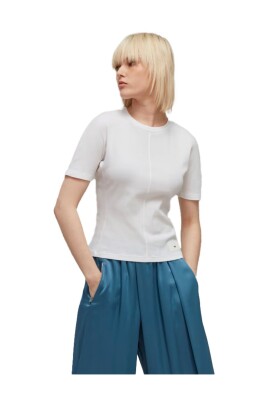 passform-kortarmad-t-shirt