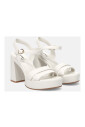 witte-geometrische-sandalen