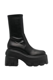 Hohe Stiefel