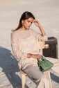 sac-a-main-nano-amande-en-cuir