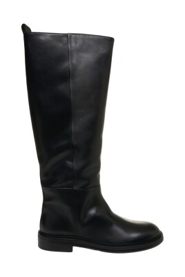 elegant-ankle-boots-in-nero
