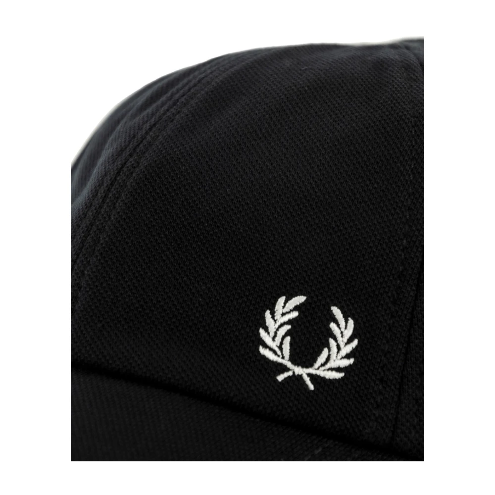 Fred Perry Sportieve Truckerpetten met klep borduurwerk Black Heren