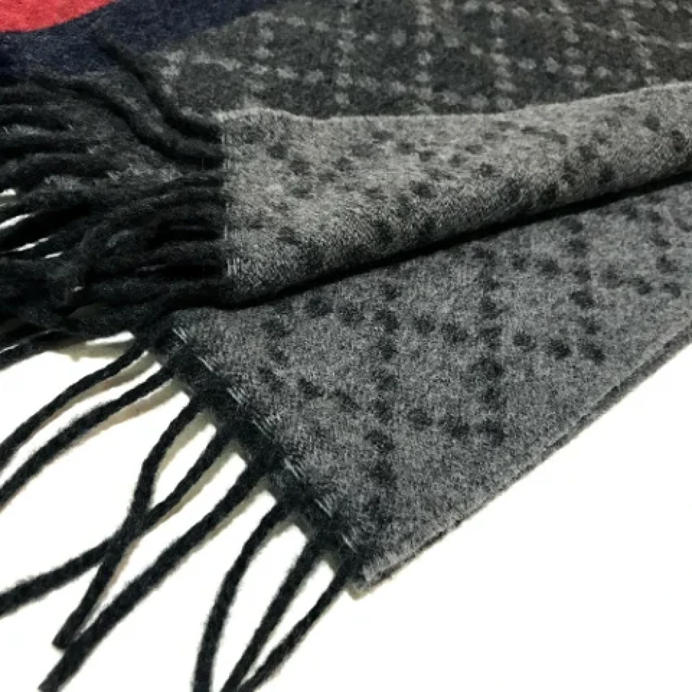 Gucci Vintage Pre-owned Wool scarves Gray Dames