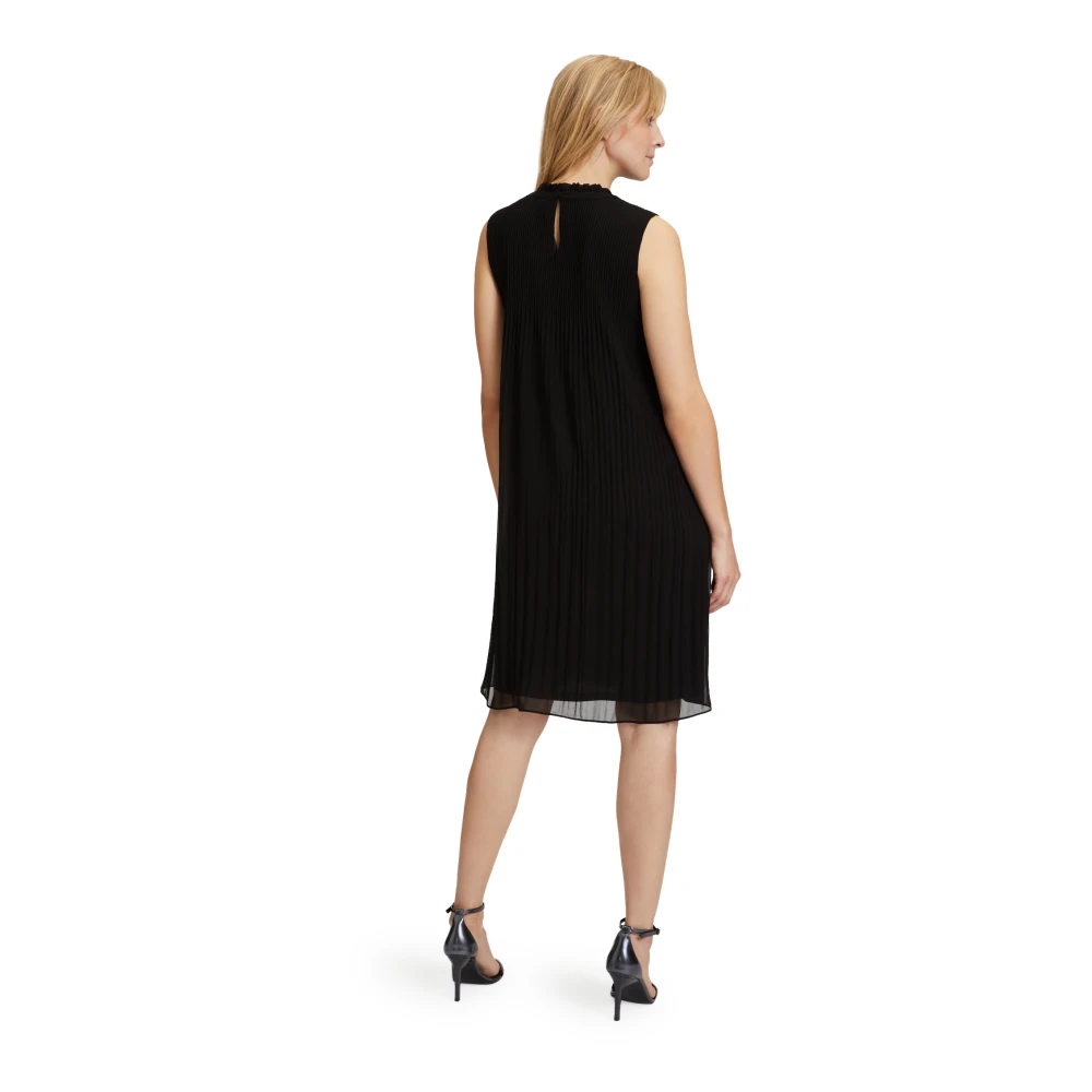 Betty & Co Mouwloze Geplooide Jurk Black Dames