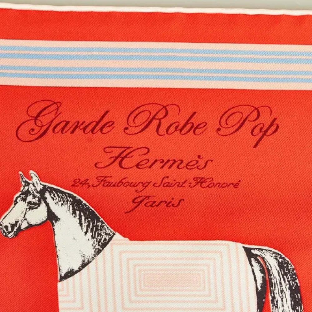 Hermès Vintage Pre-owned Fabric scarves Red Dames
