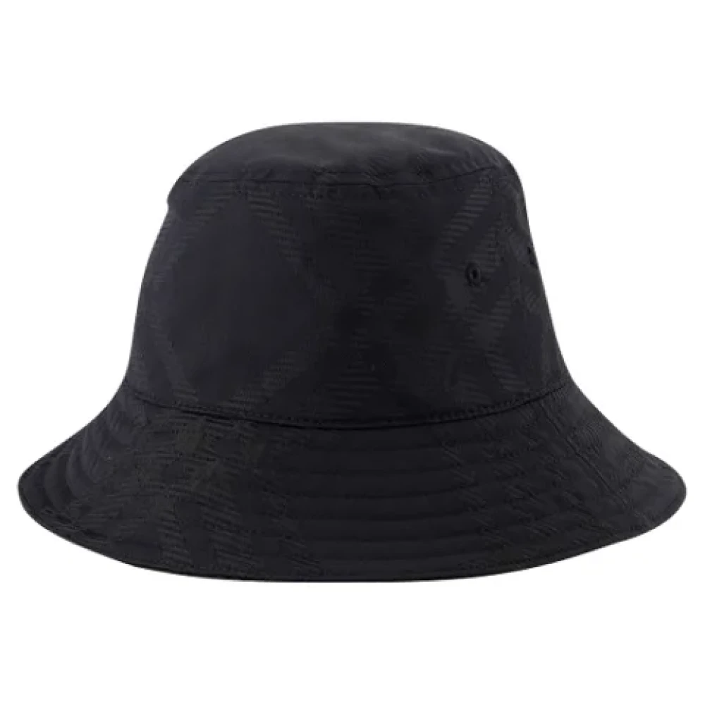 Burberry Fabric hats Black Dames