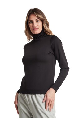 volcano-lady-basic-shirt