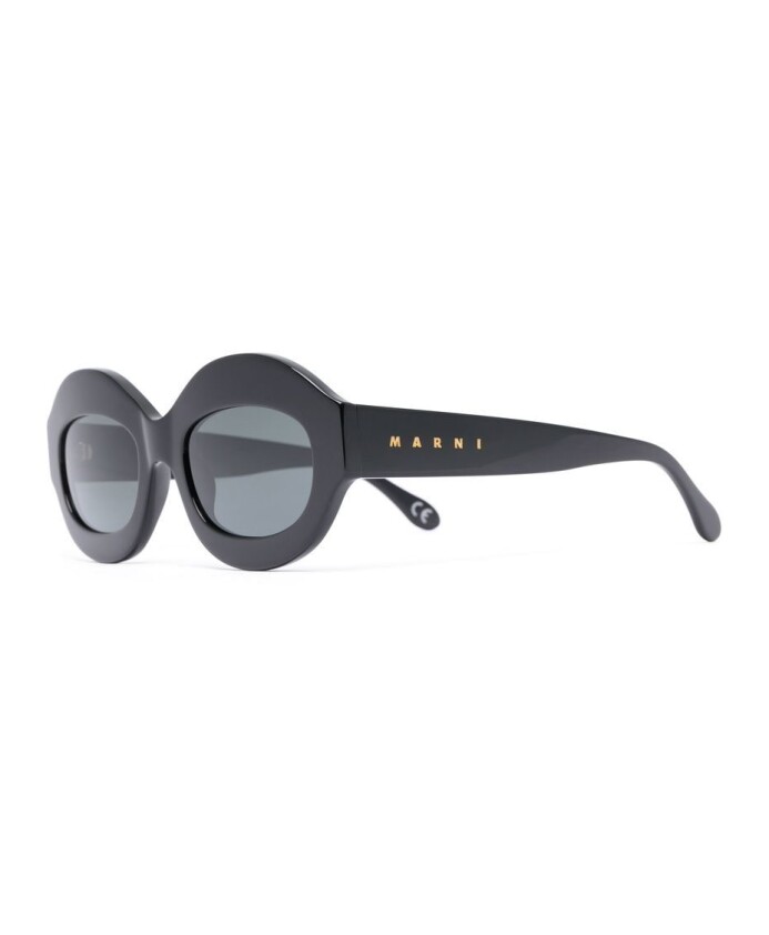 black-sunglasses