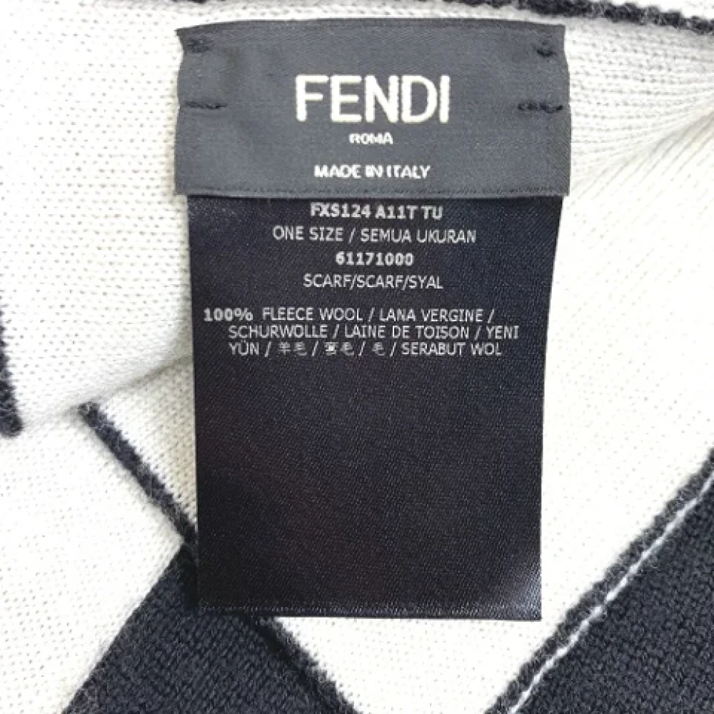 Fendi Vintage Pre-owned Wool scarves Black Dames